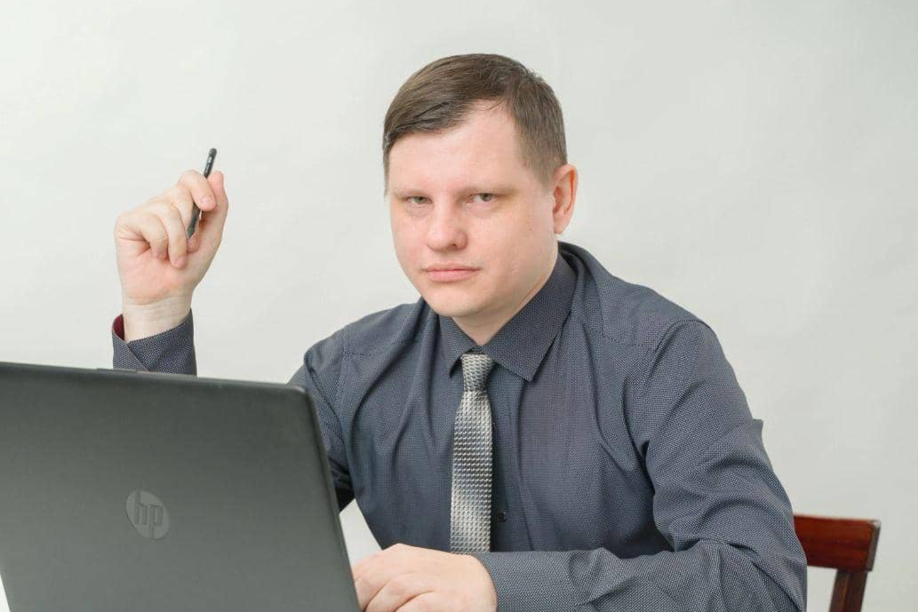 Слава Власенко